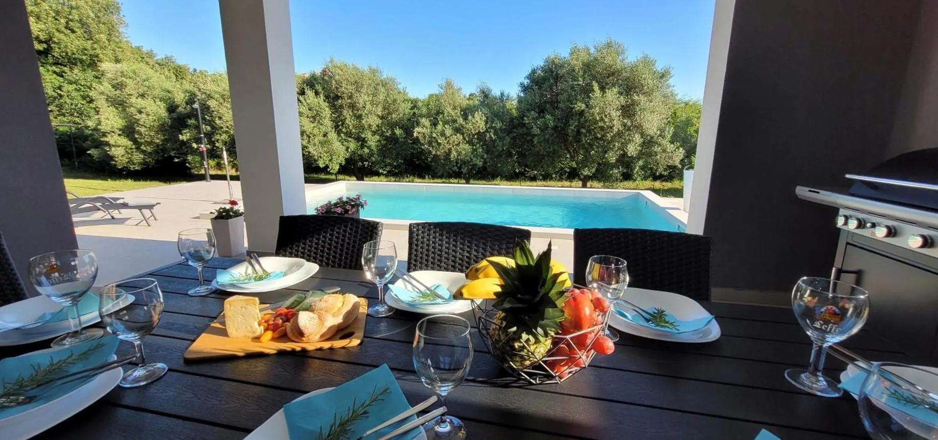 Villa Dali Pomer プーラ