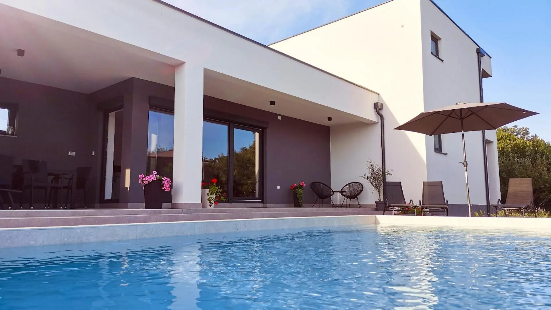 Villa Dali Pomer Πούλα