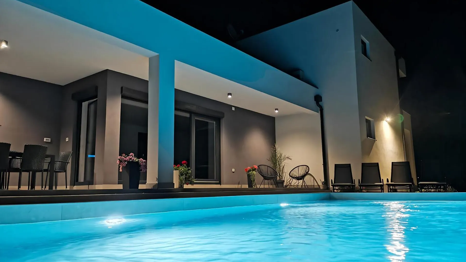 Villa Dali Pomer Πούλα